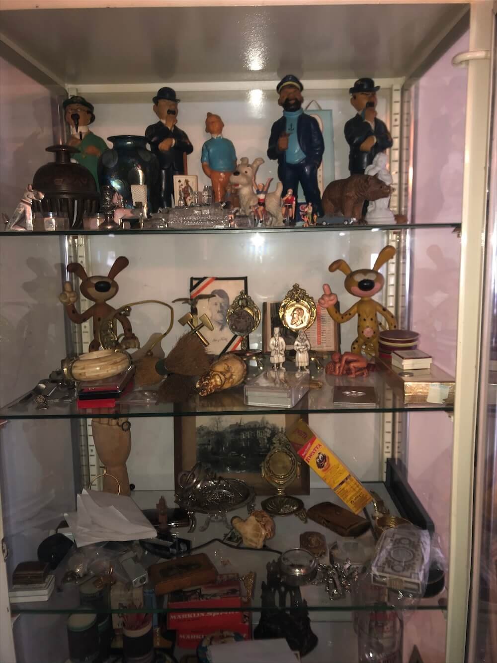 brocantik druivenstreek vitrine jouets collection